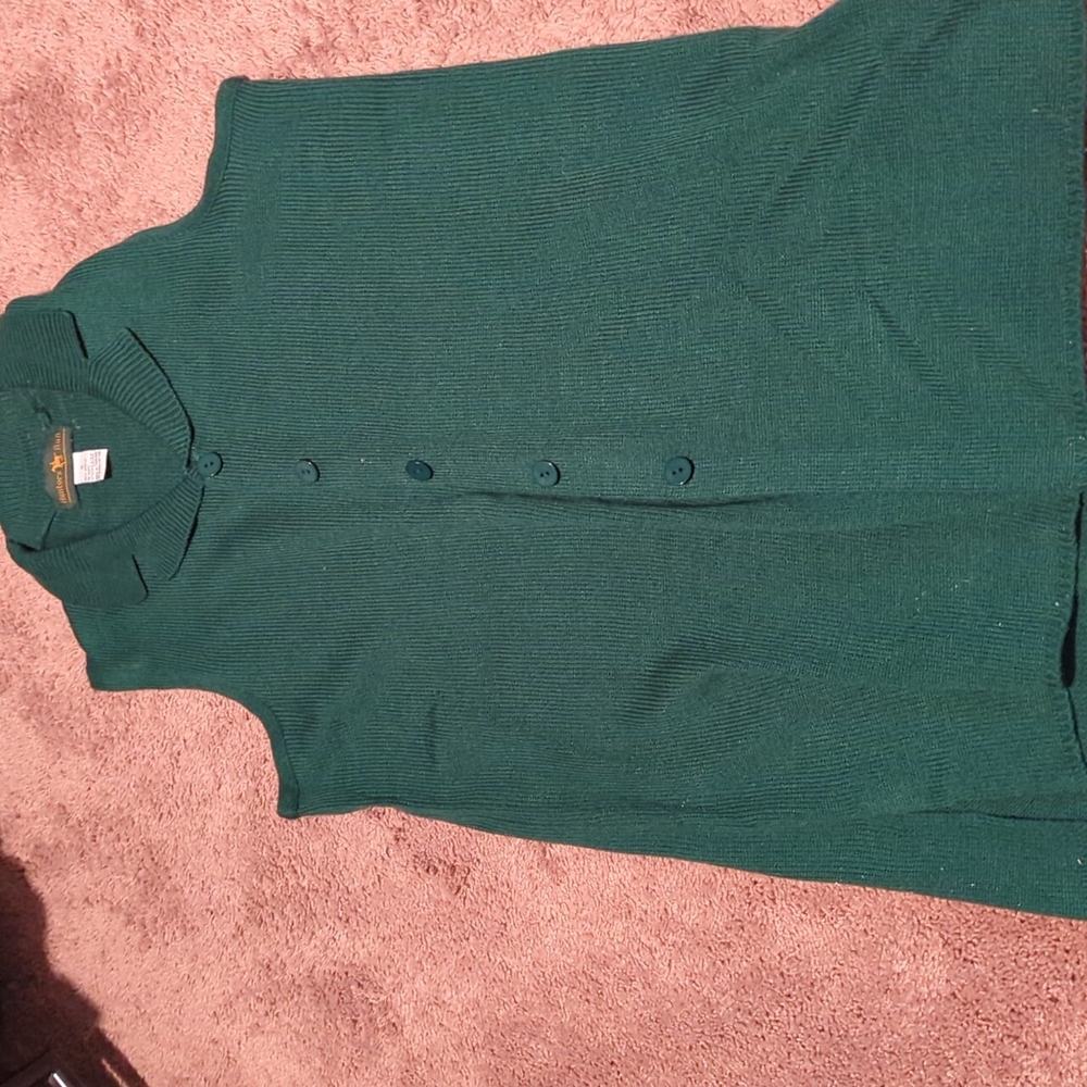 Hunters Run Size M Green Vest  Cardigan Sweater